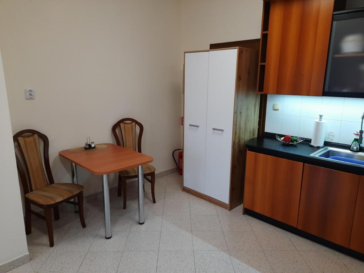 Anagora Ii Apartman *